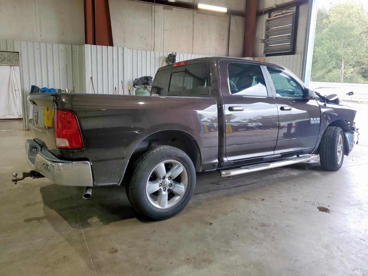 RAM 1500 SLT