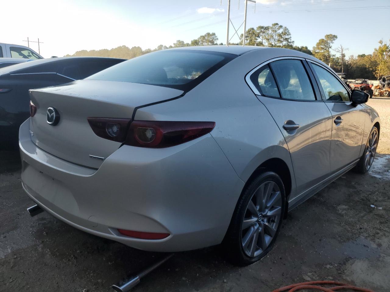 MAZDA 3 PREFERRED