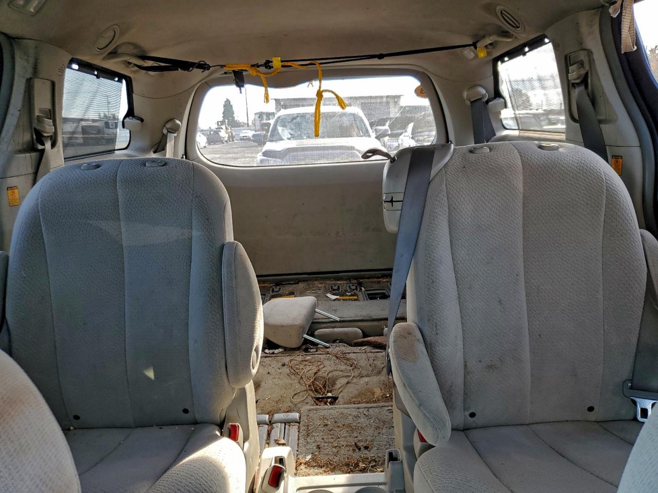 Lot #3301803327 2011 TOYOTA SIENNA LE