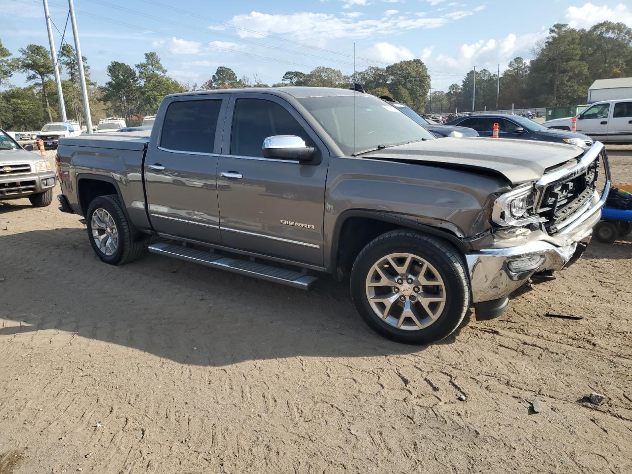 GMC SIERRA C1500 SLT