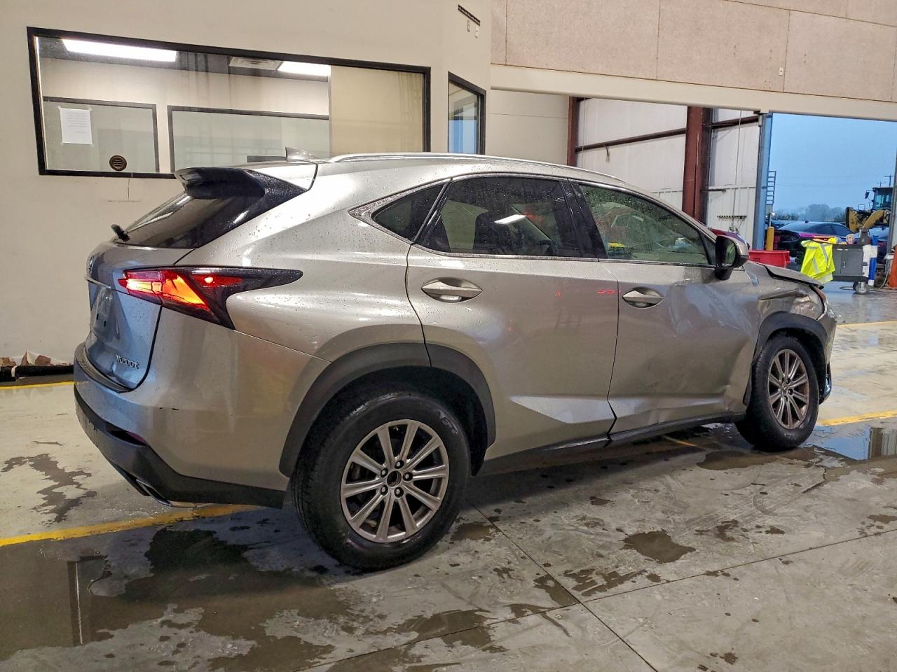 LEXUS NX 200T