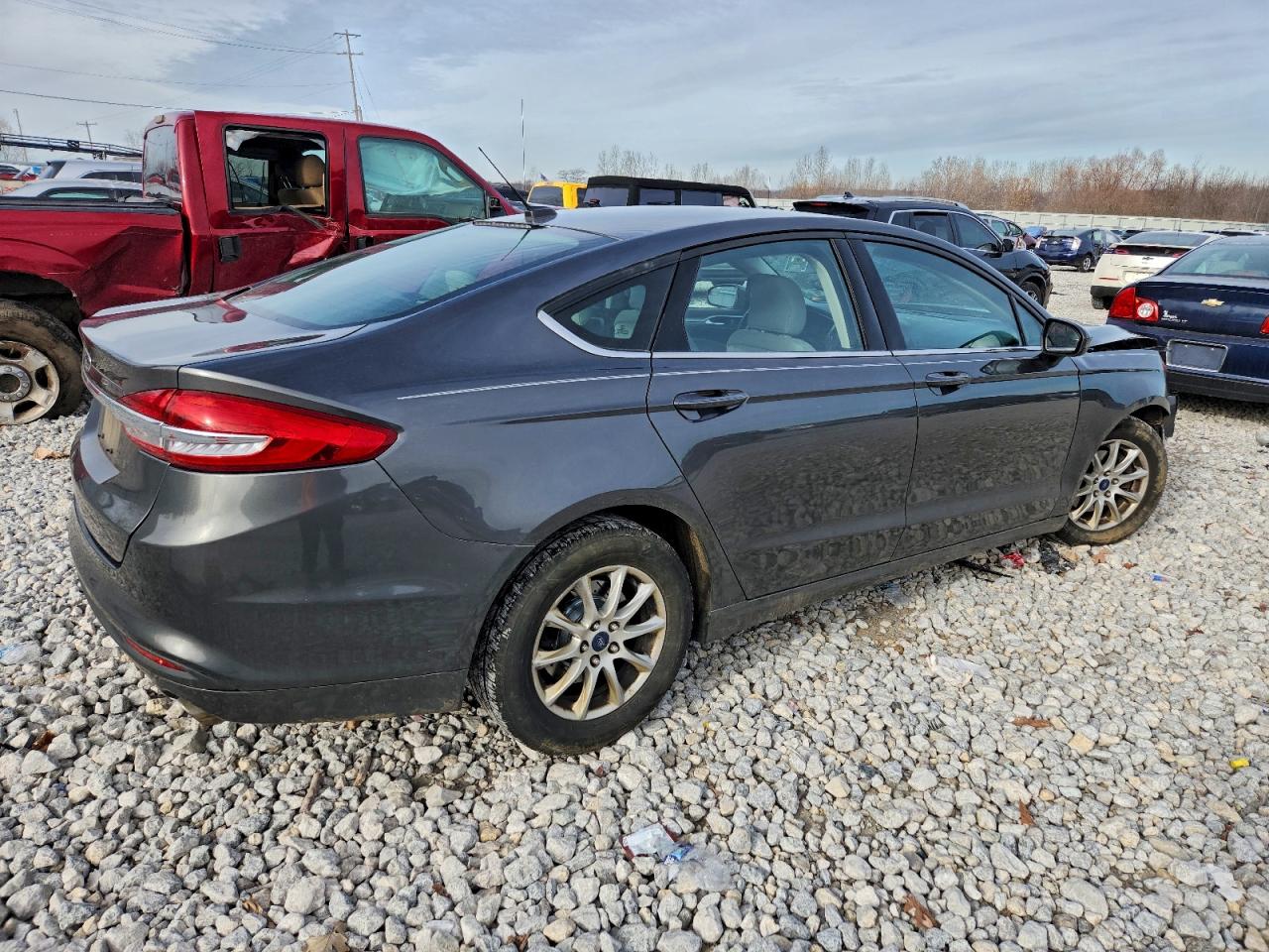Lot #3315703713 2017 FORD FUSION S