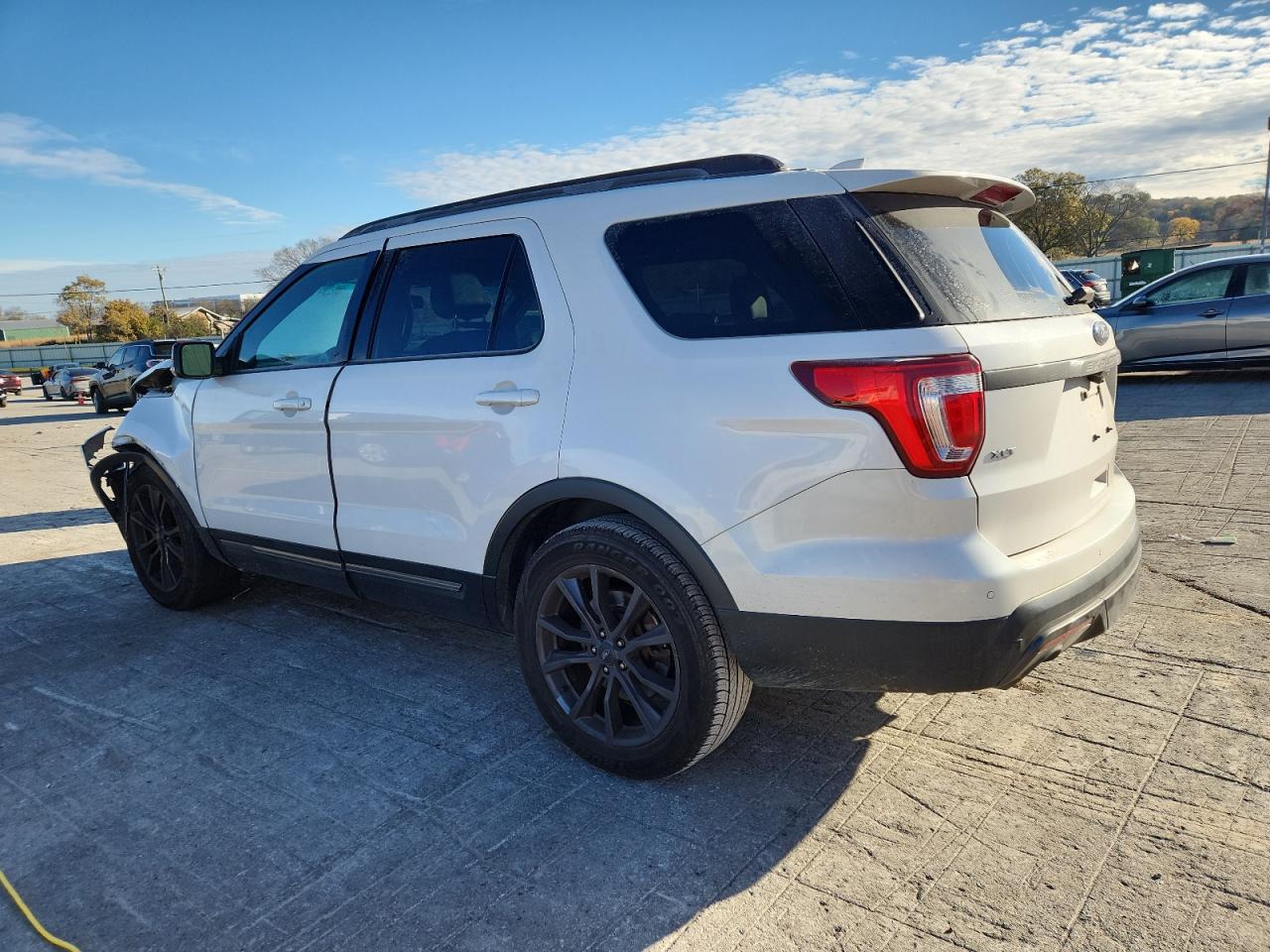 FORD EXPLORER XLT