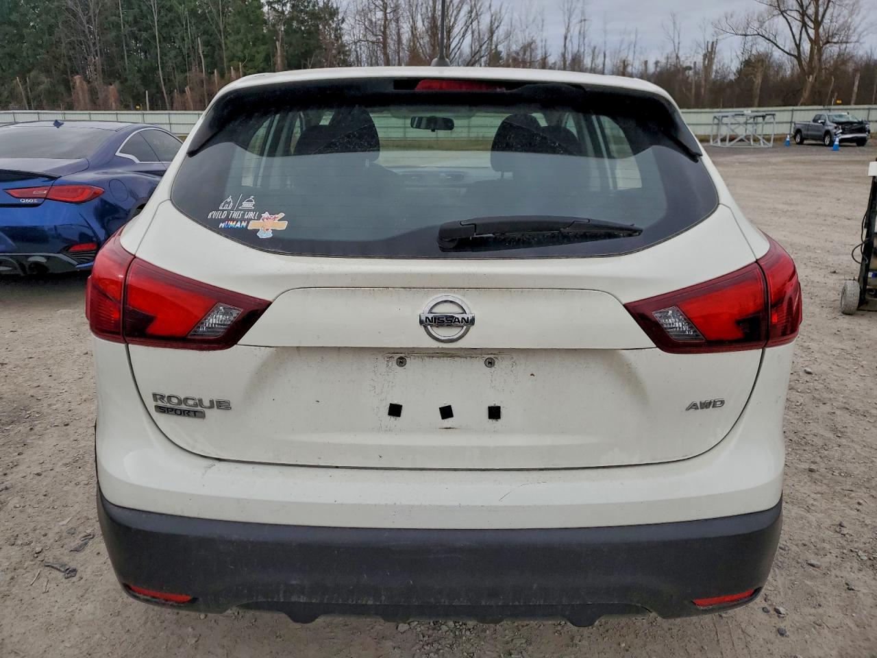 NISSAN ROGUE SPORT S