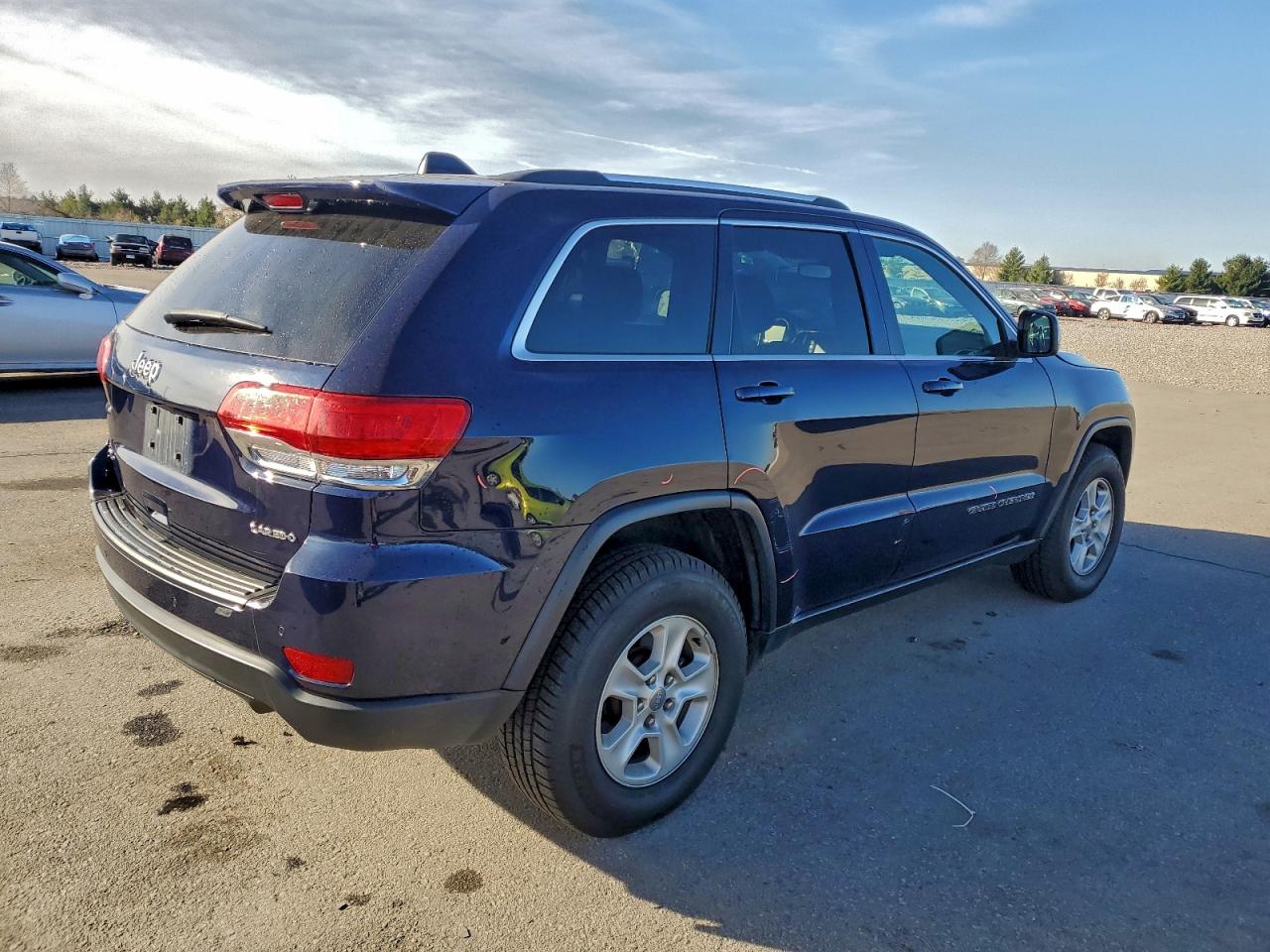 JEEP GRAND CHEROKEE LAREDO