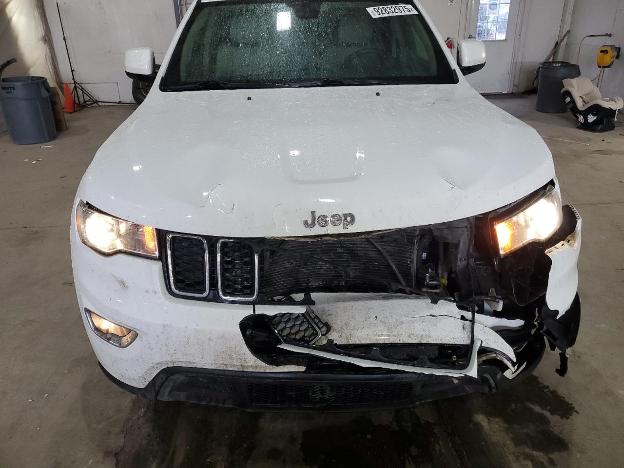 JEEP GRAND CHEROKEE LAREDO