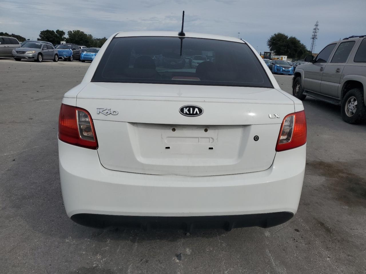 KIA RIO LX