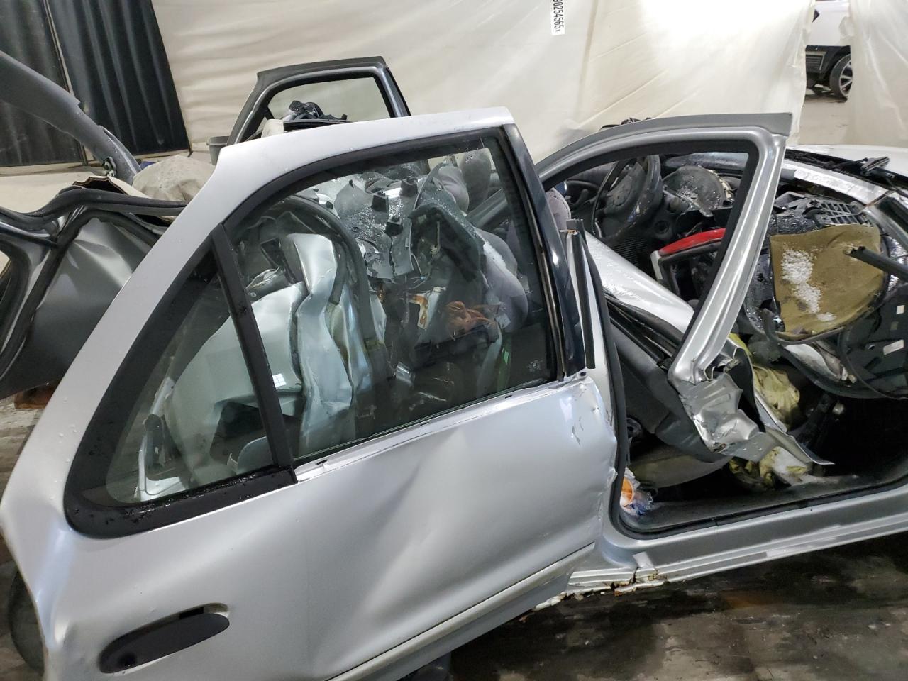 Lot #3303639942 2004 CHEVROLET CAVALIER L