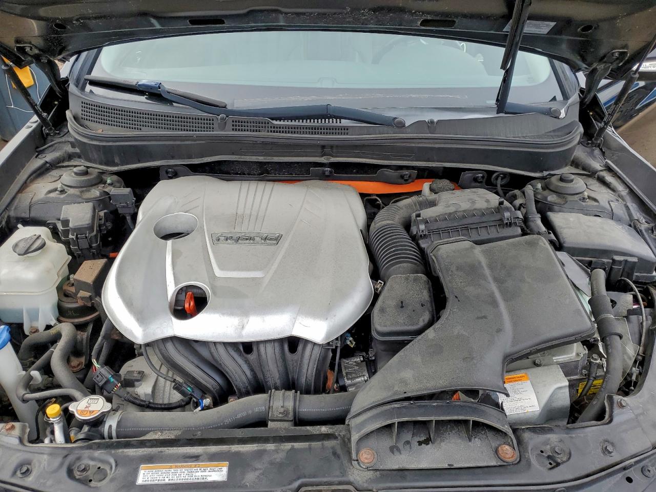 HYUNDAI SONATA HYBRID