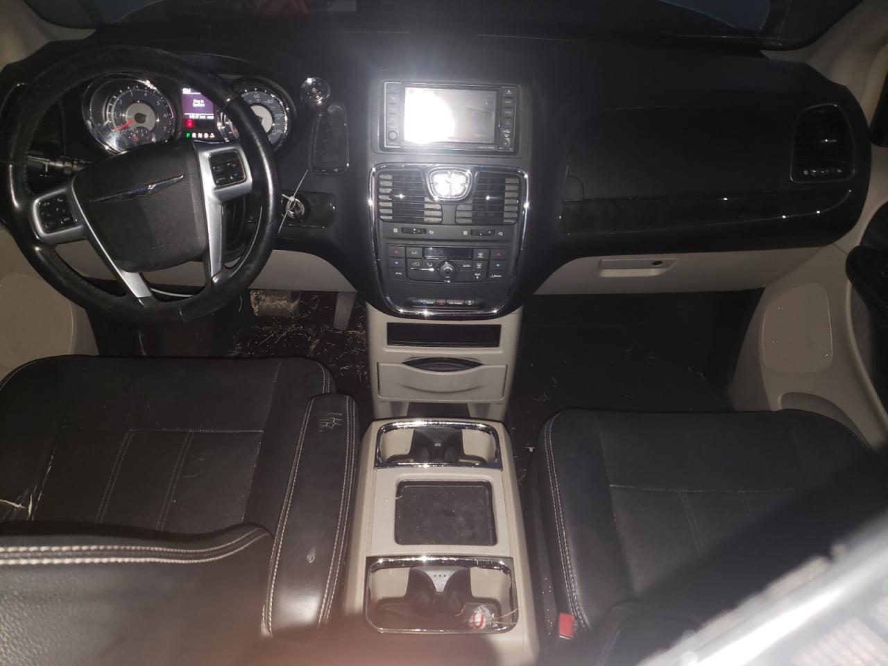 CHRYSLER TOWN & COUNTRY TOURING