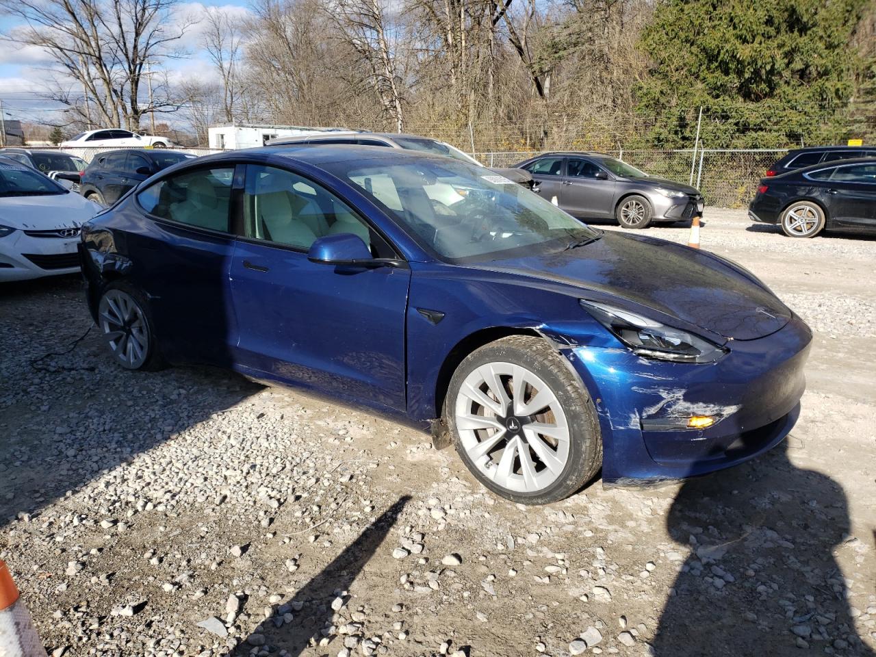 TESLA MODEL 3