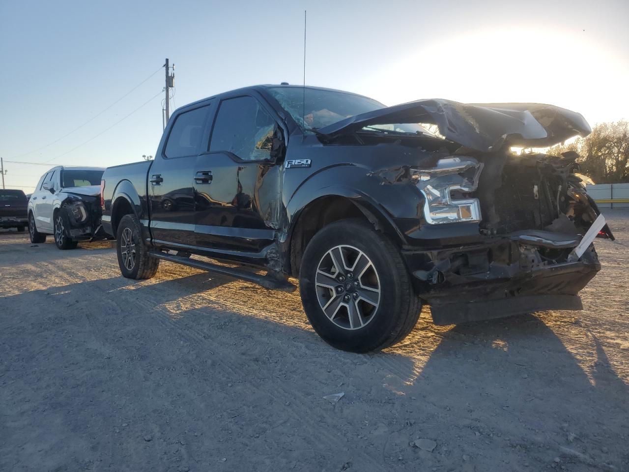 FORD F-150 SUPERCREW
