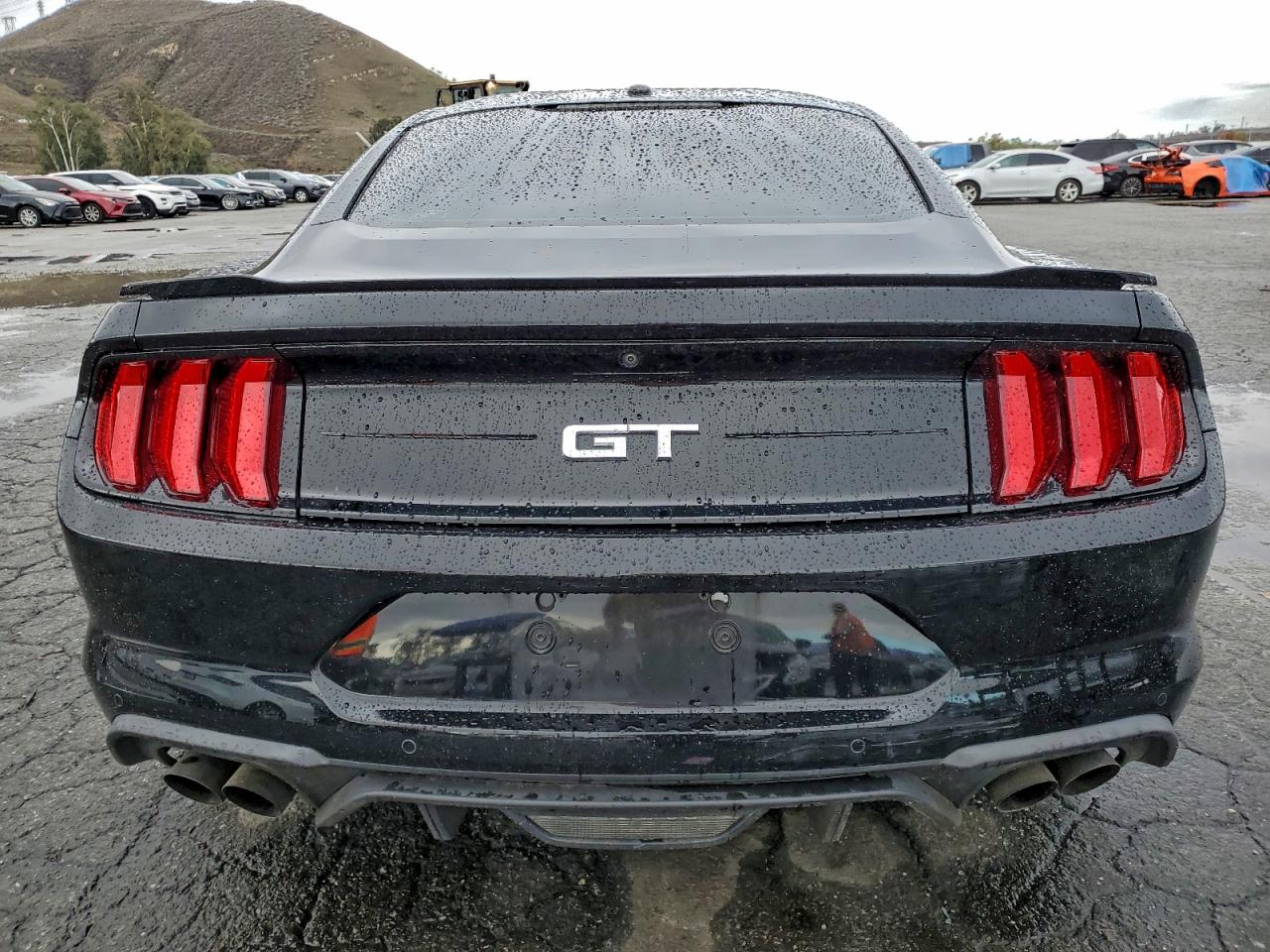 FORD MUSTANG GT