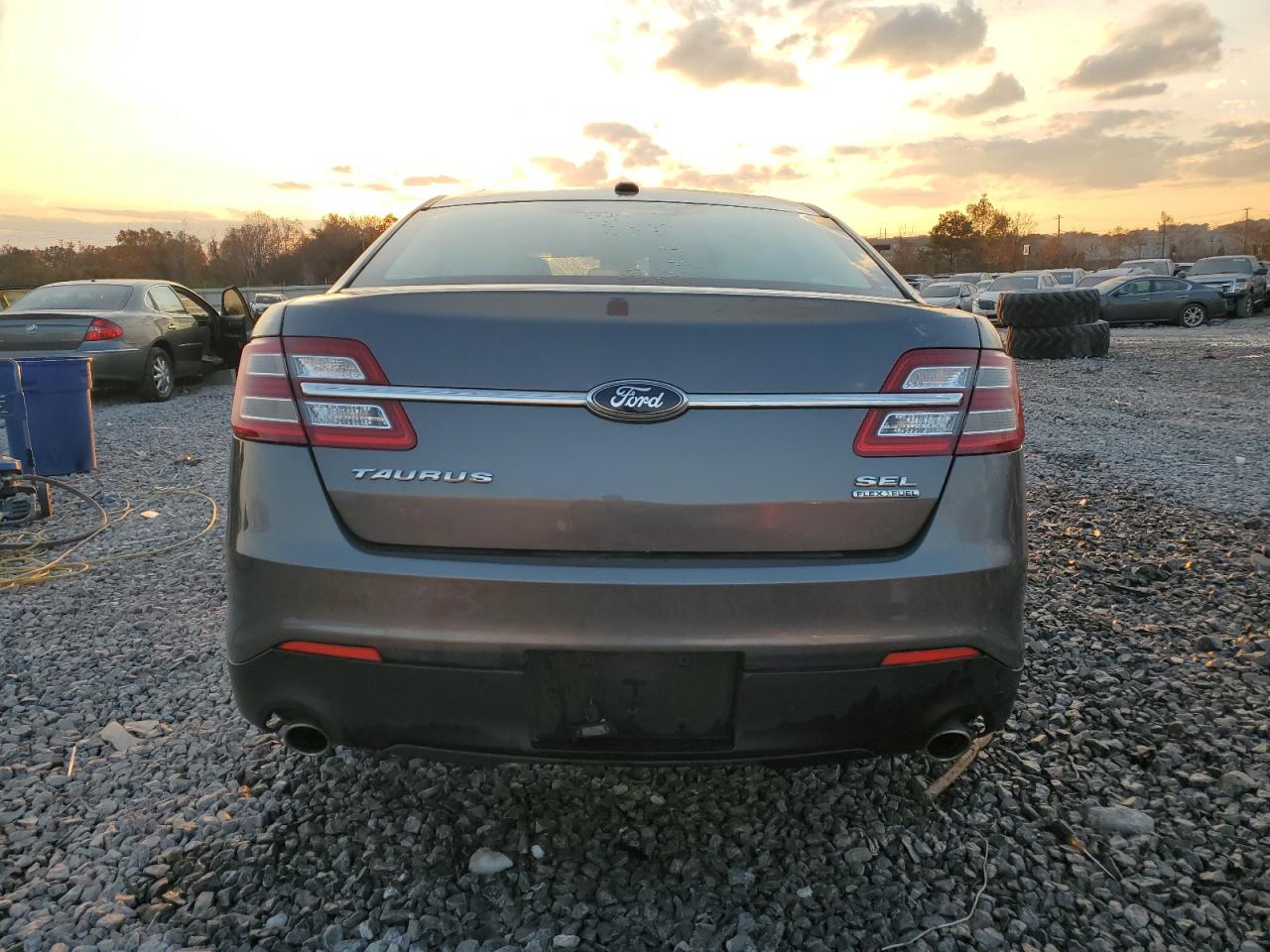 FORD TAURUS SEL