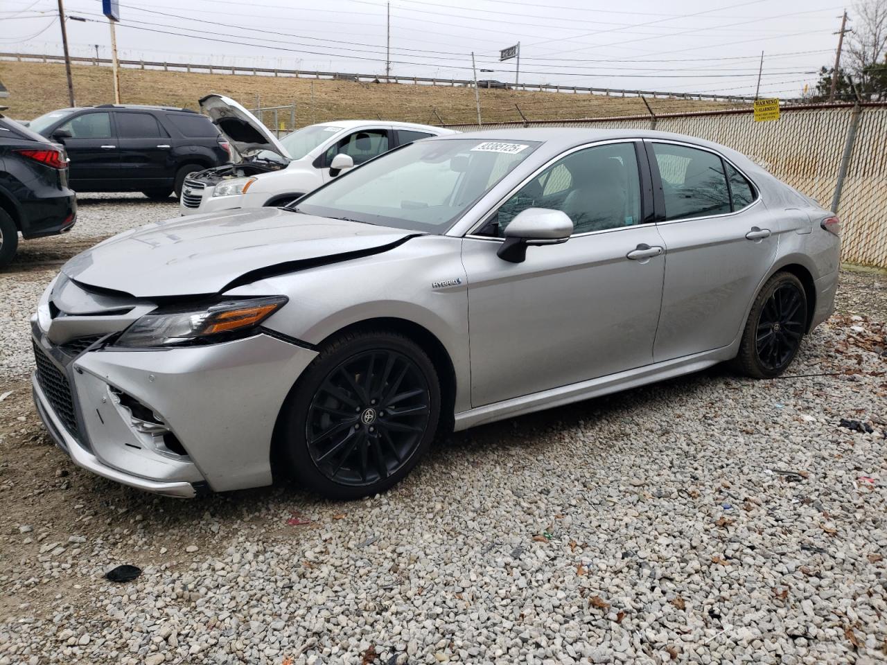 TOYOTA CAMRY XSE