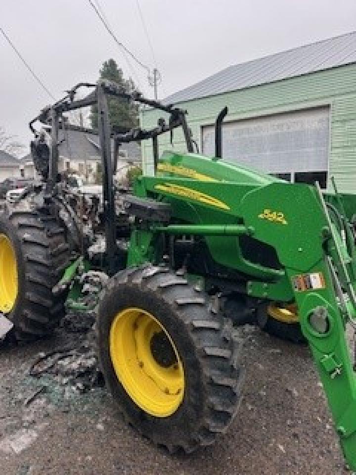 Lot #3308620512 2008 JOHN DEERE 5525