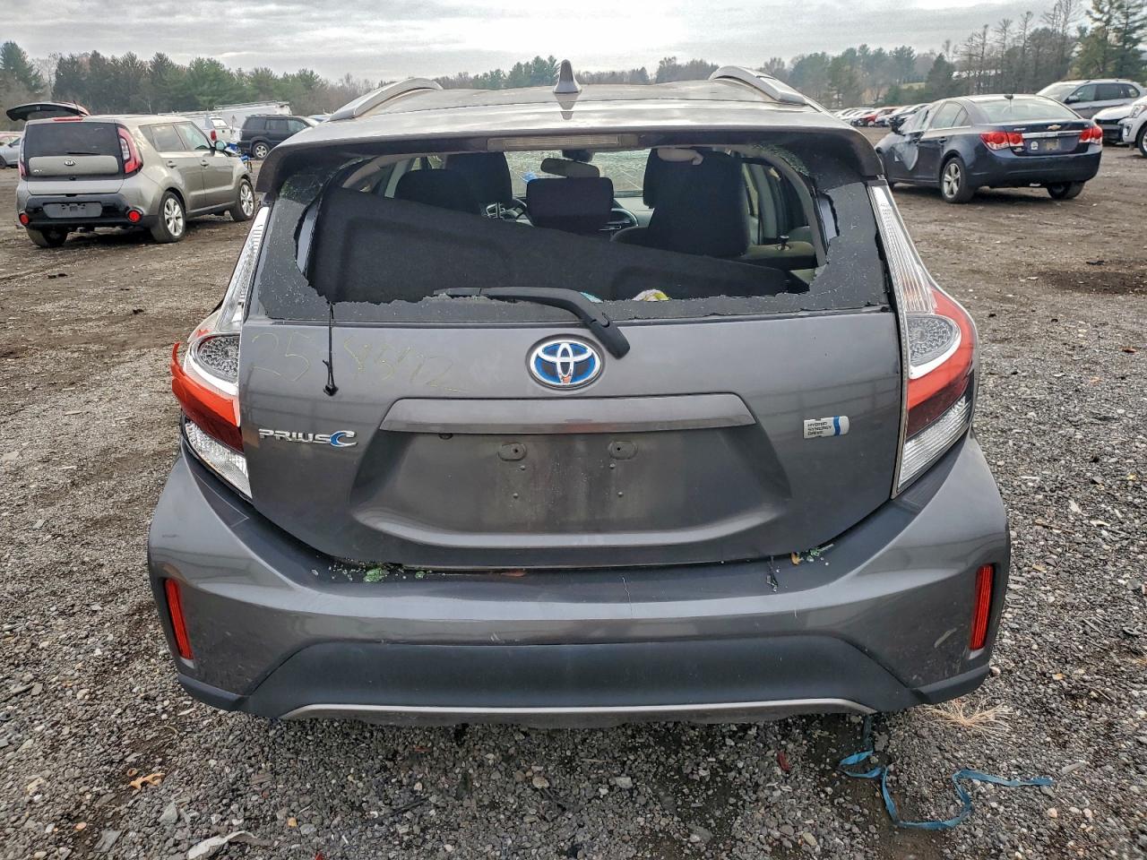 TOYOTA PRIUS C