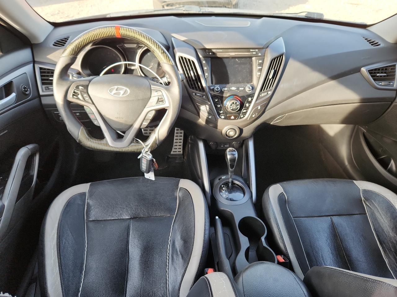 HYUNDAI VELOSTER TURBO