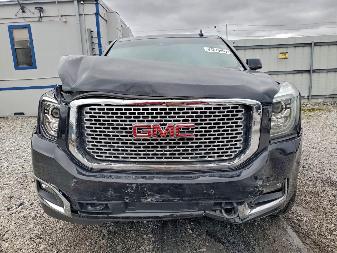 GMC YUKON SLE