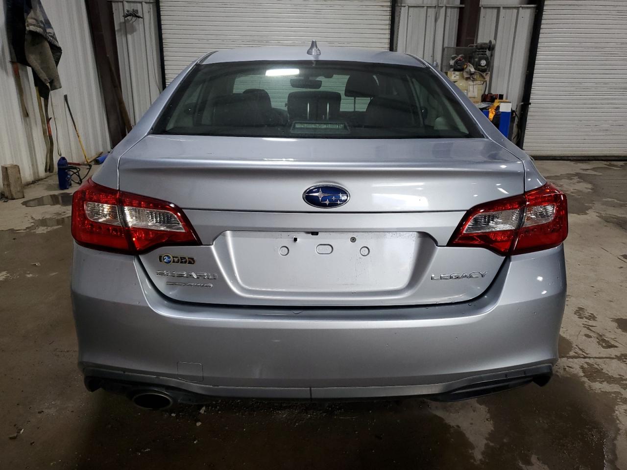 SUBARU LEGACY 2.5I PREMIUM