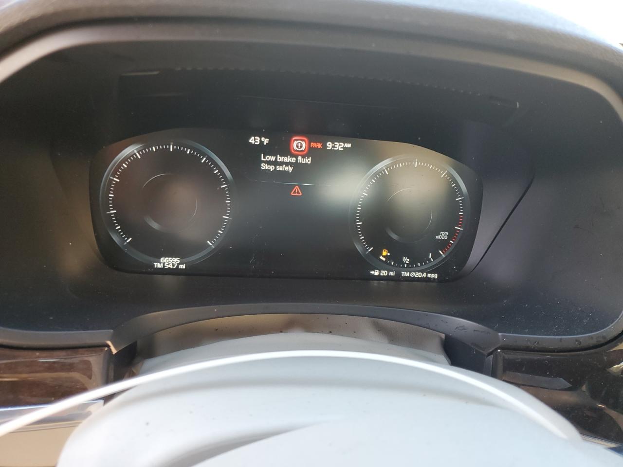 VOLVO S90 T6 MOMENTUM