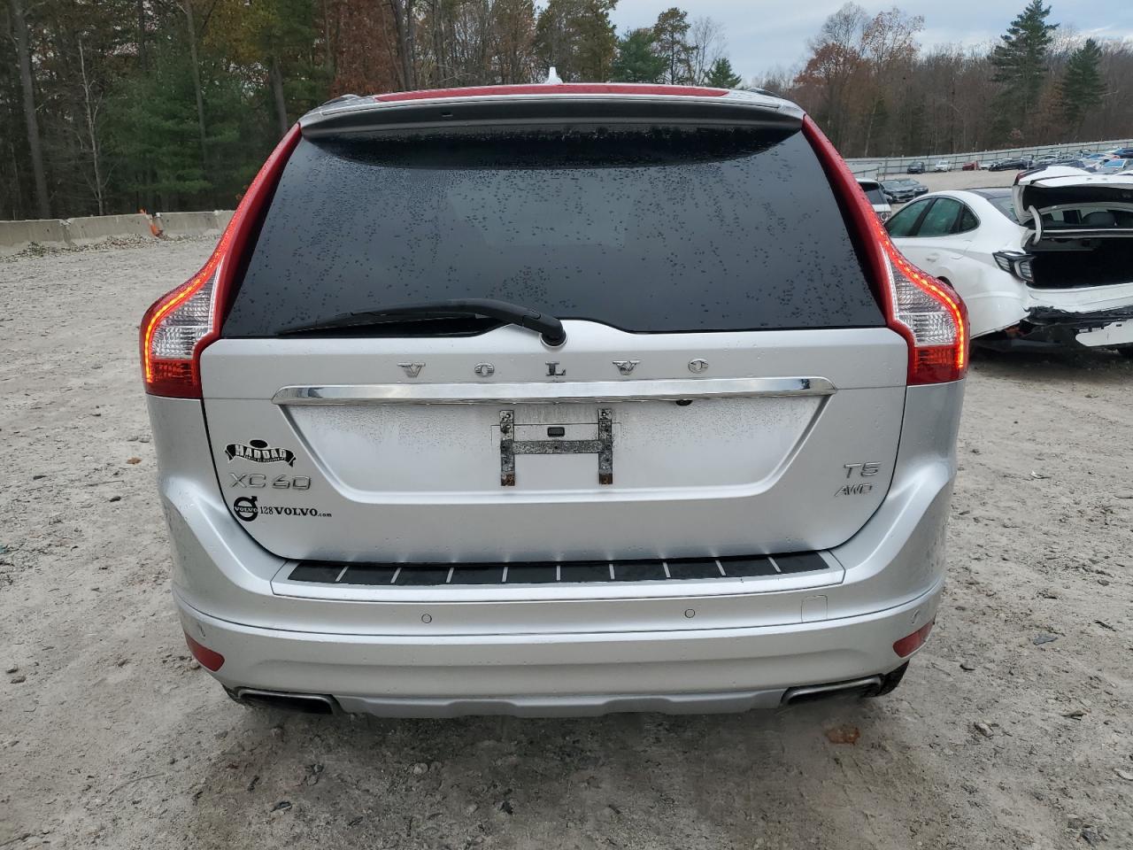 VOLVO XC60 T5 INSCRIPTION