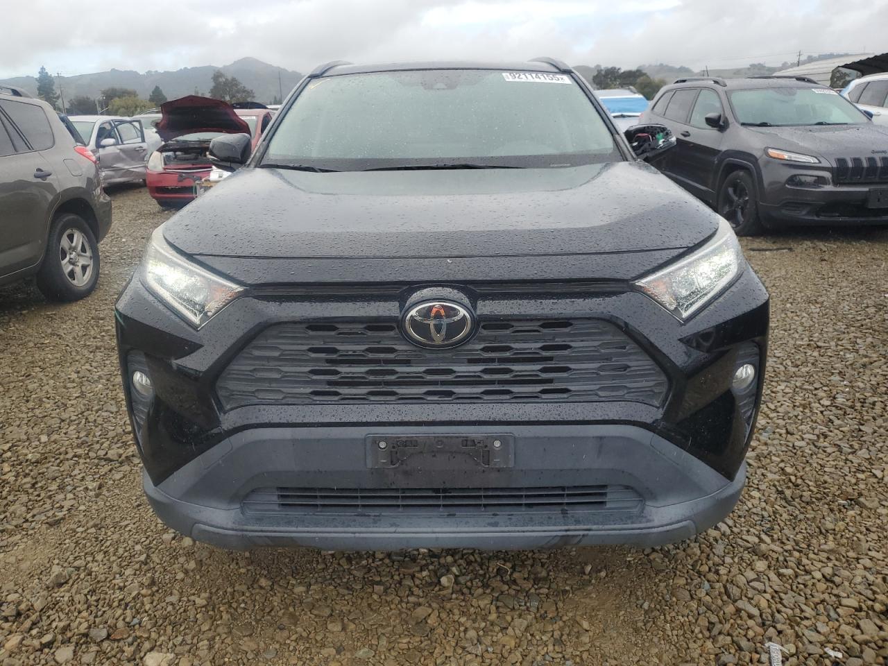 TOYOTA RAV4 XLE PREMIUM