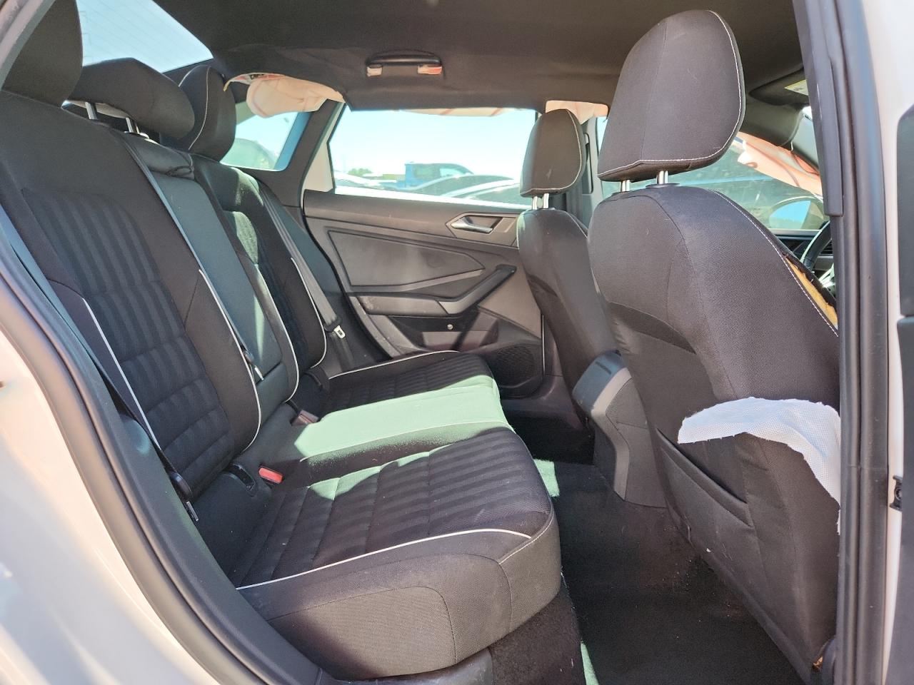 VOLKSWAGEN JETTA SPORT