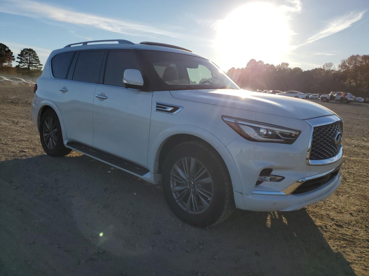 INFINITI QX80 LUXE