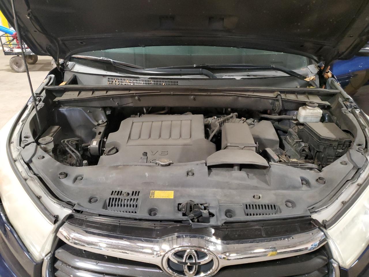 TOYOTA HIGHLANDER LE