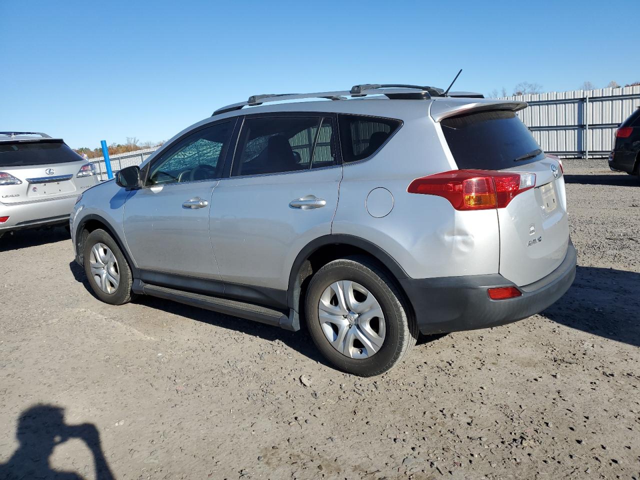TOYOTA RAV4 LE
