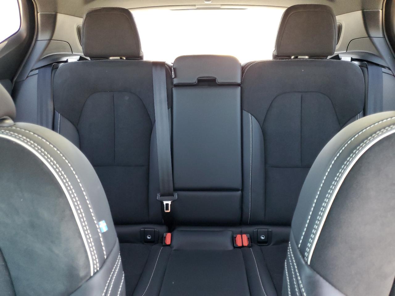 VOLVO XC40 T5 R-DESIGN