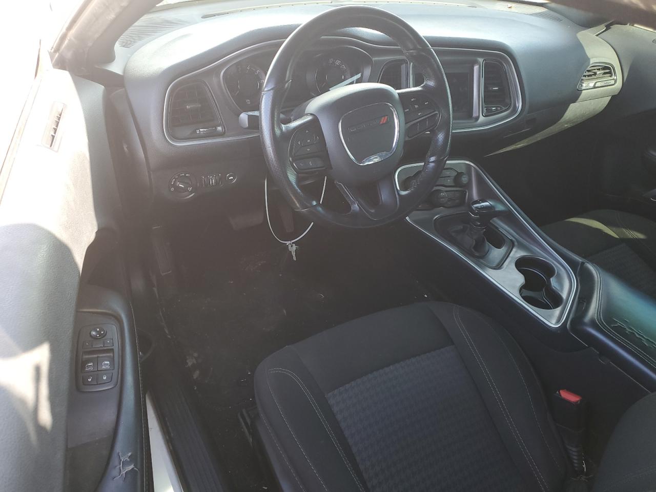 DODGE CHALLENGER SXT