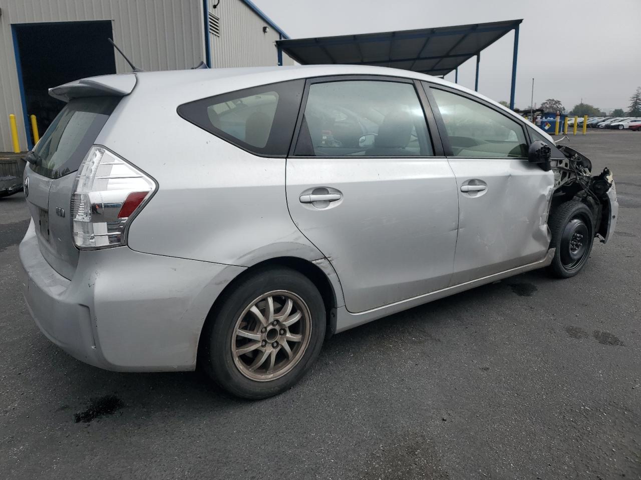 TOYOTA PRIUS V