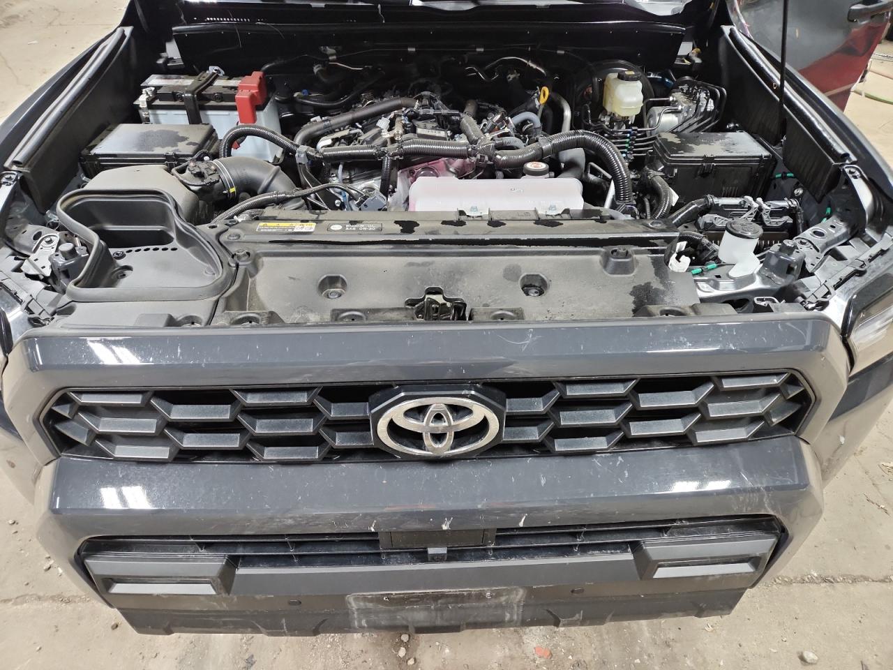 TOYOTA 4RUNNER SR5