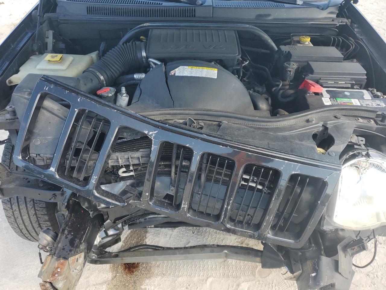 JEEP GRAND CHEROKEE LAREDO