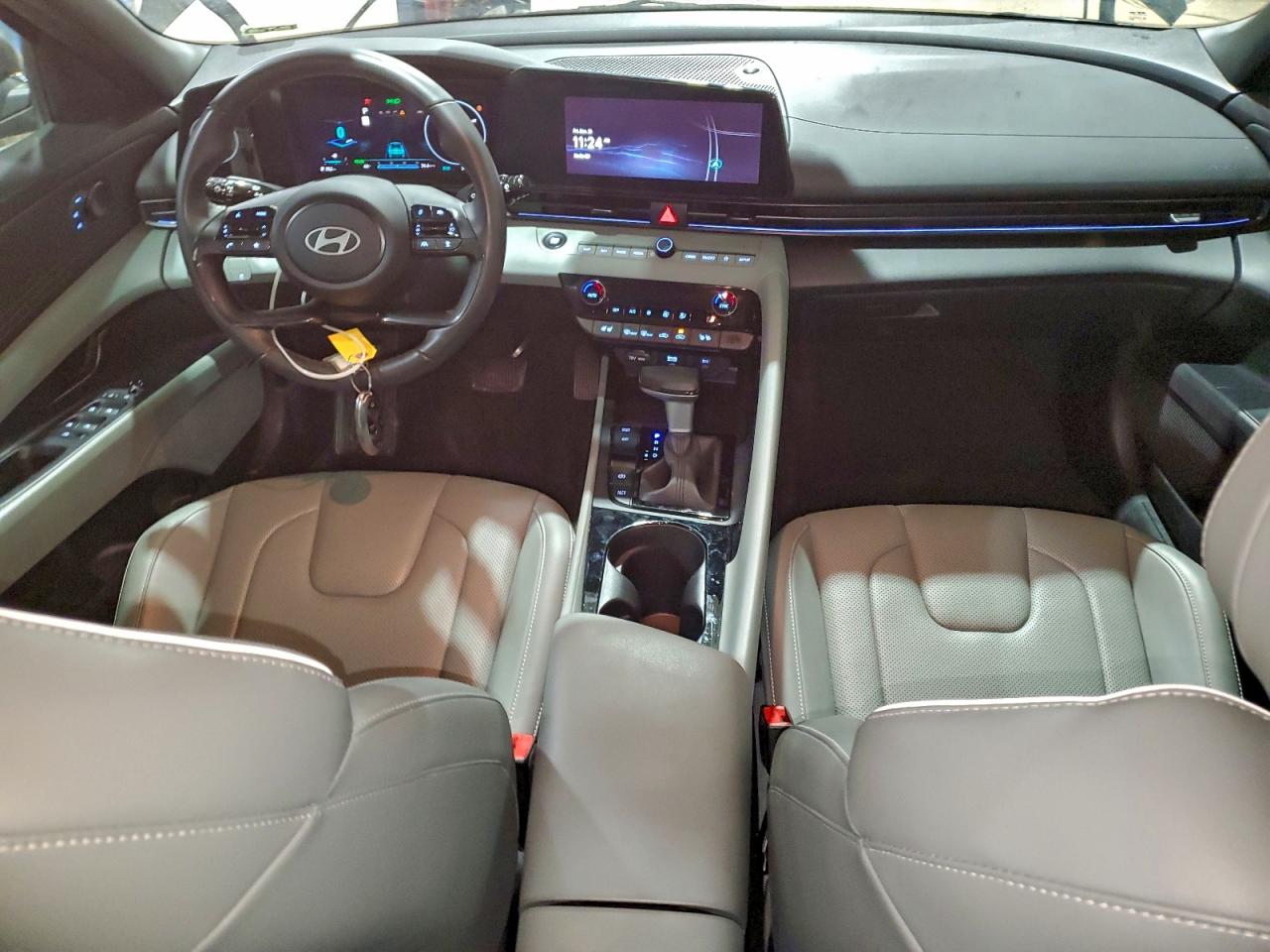 HYUNDAI ELANTRA LIMITED