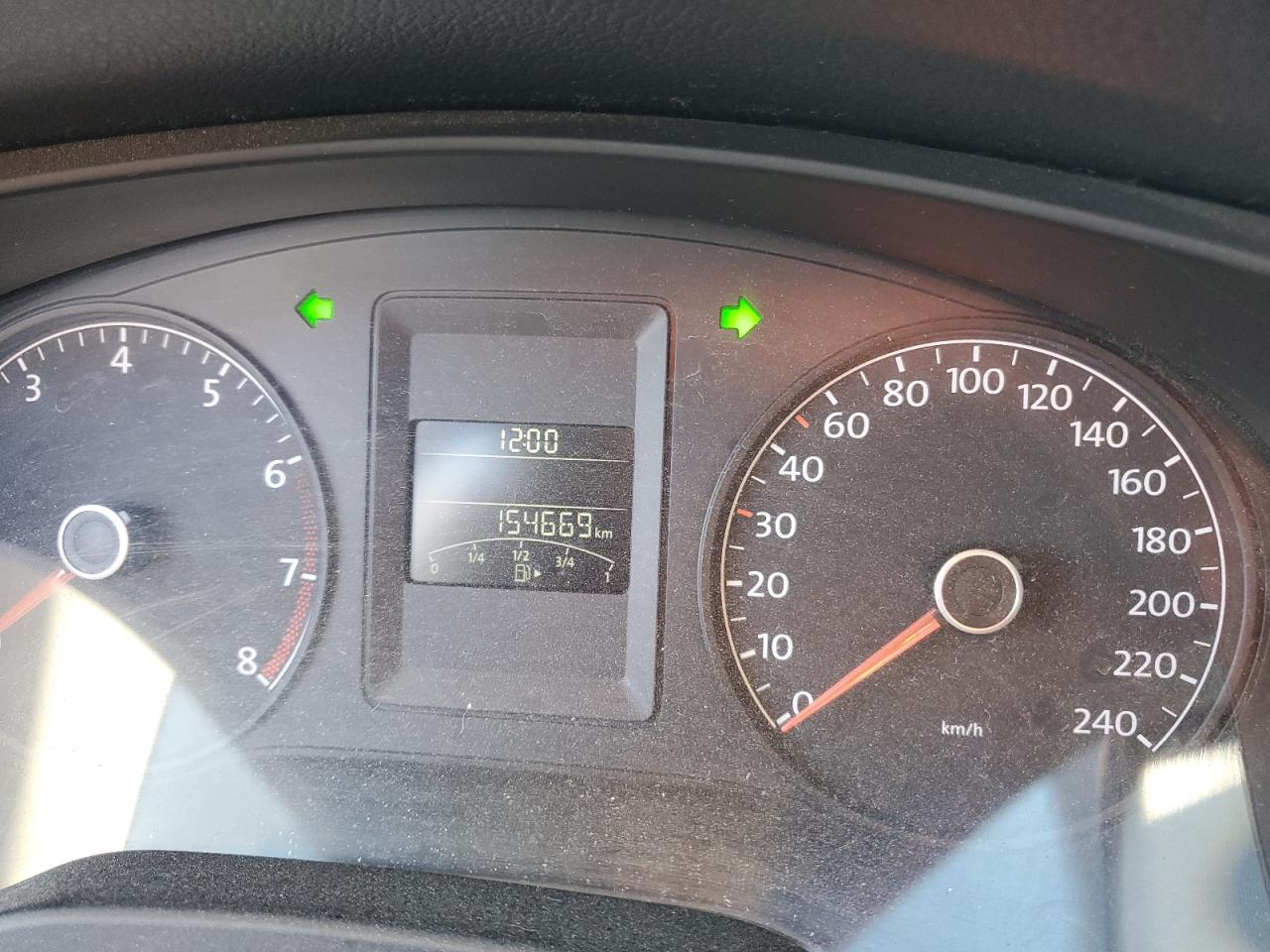 VOLKSWAGEN JETTA BASE