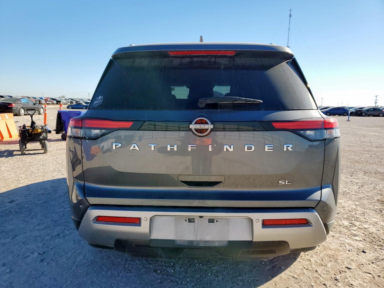 NISSAN PATHFINDER SL