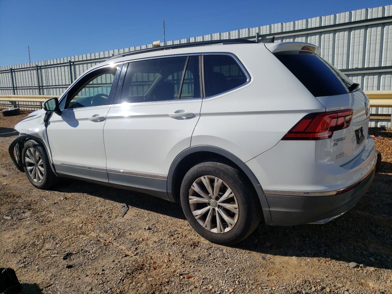 VOLKSWAGEN TIGUAN SE