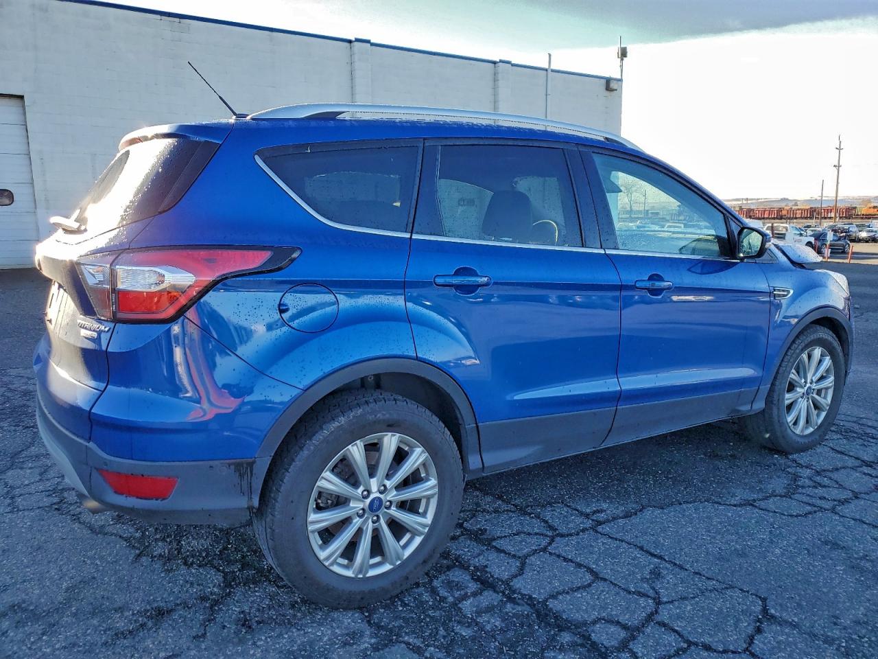 FORD ESCAPE TITANIUM