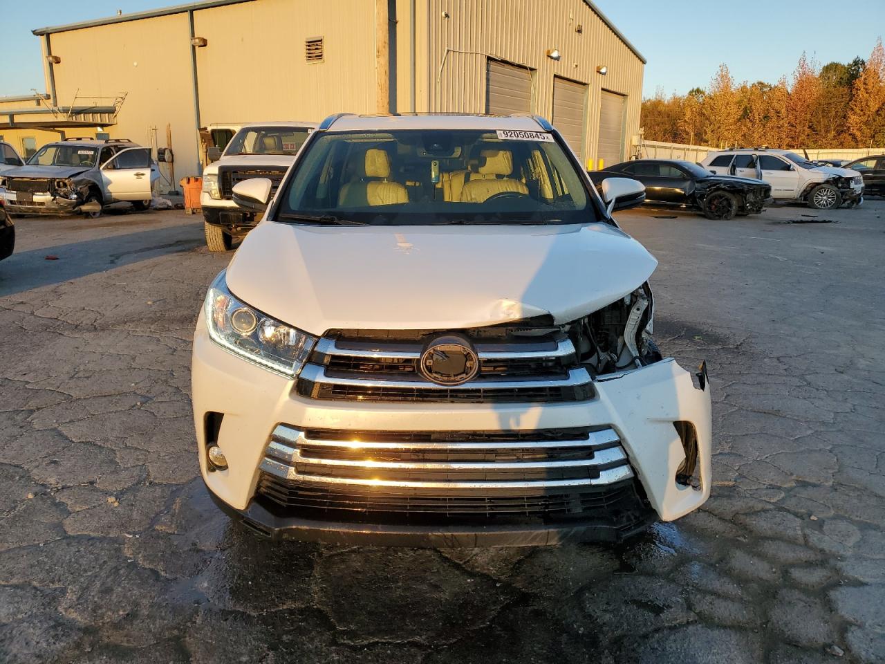TOYOTA HIGHLANDER LIMITED