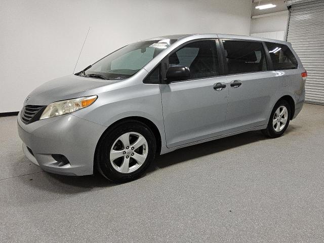 Global Auto Auctions: 2014 TOYOTA SIENNA