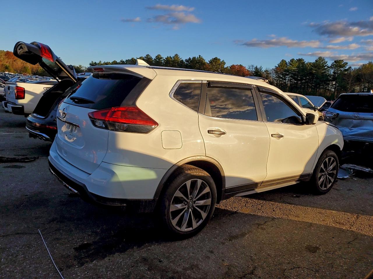 NISSAN ROGUE S