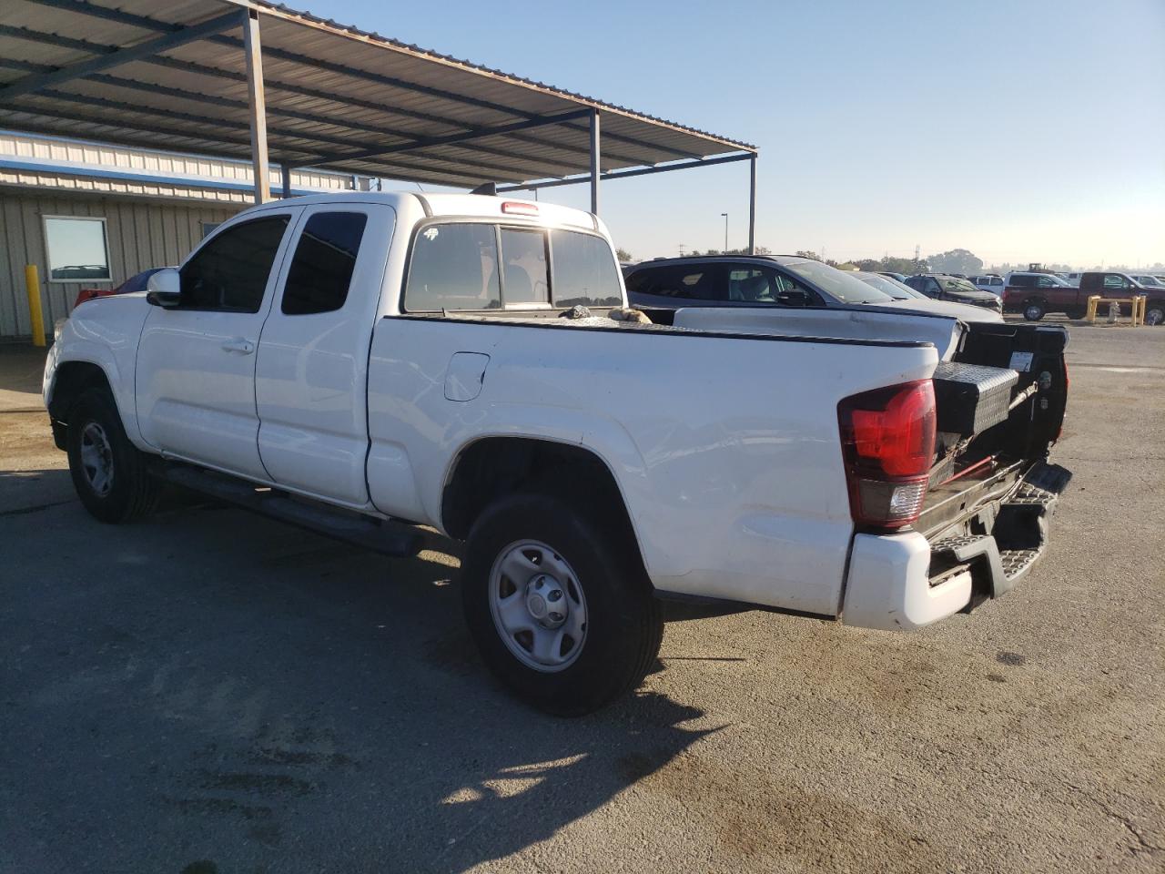 TOYOTA TACOMA ACCESS CAB