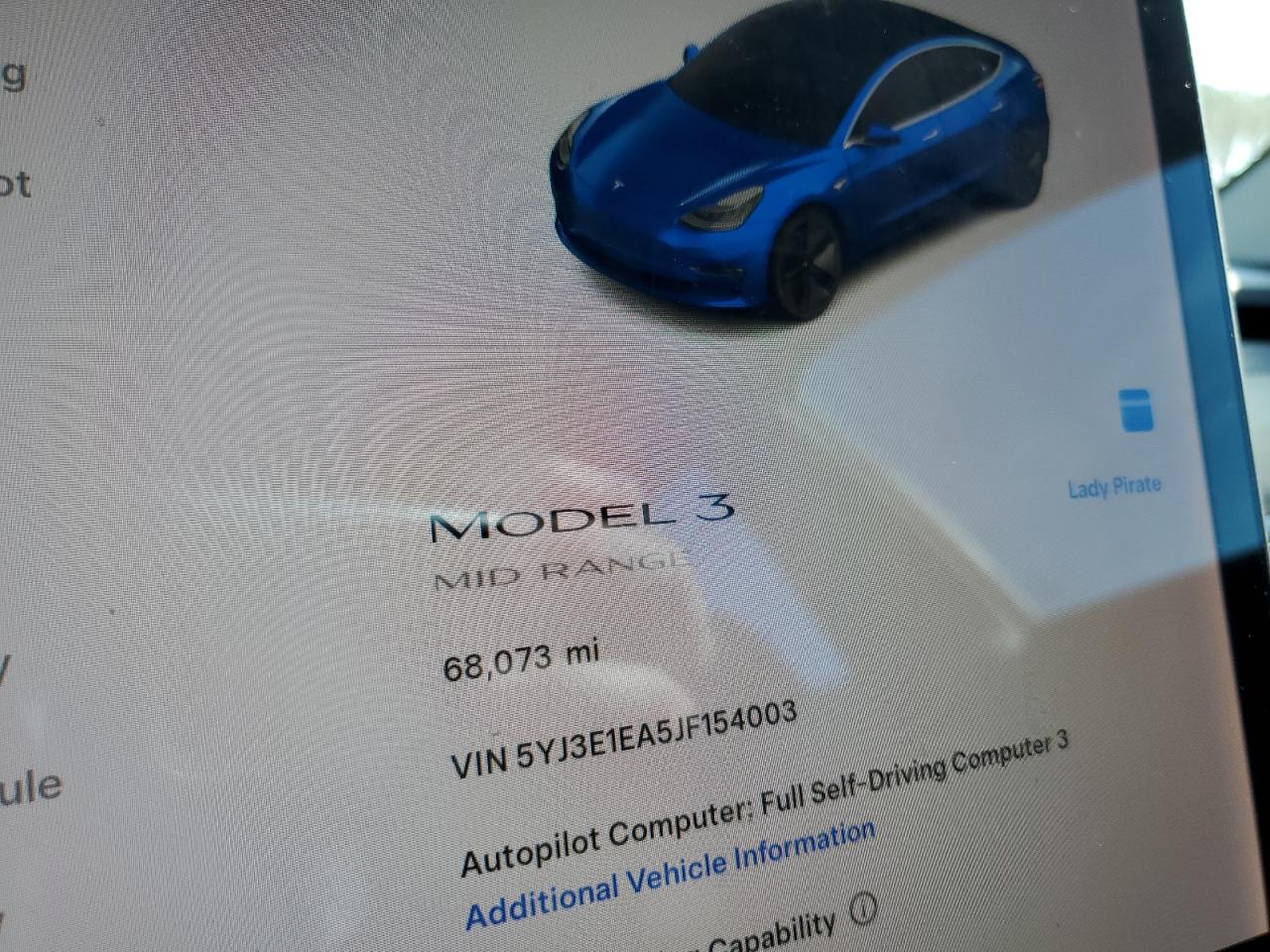 TESLA MODEL 3