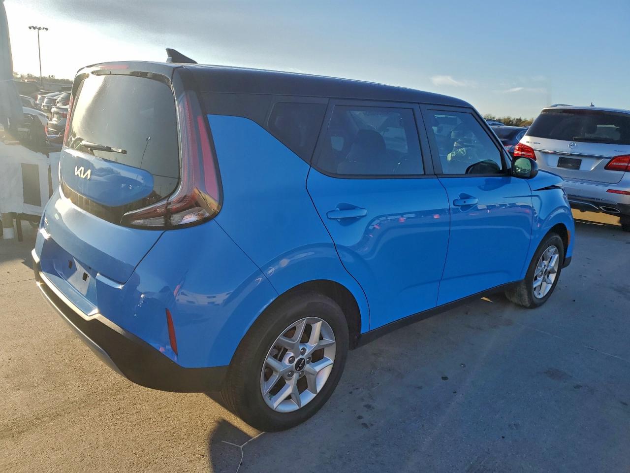 KIA SOUL LX