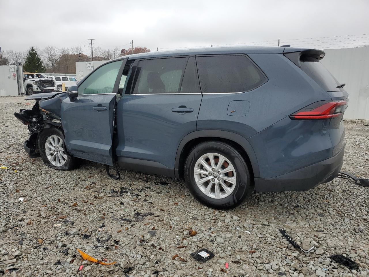 TOYOTA HIGHLANDER LE