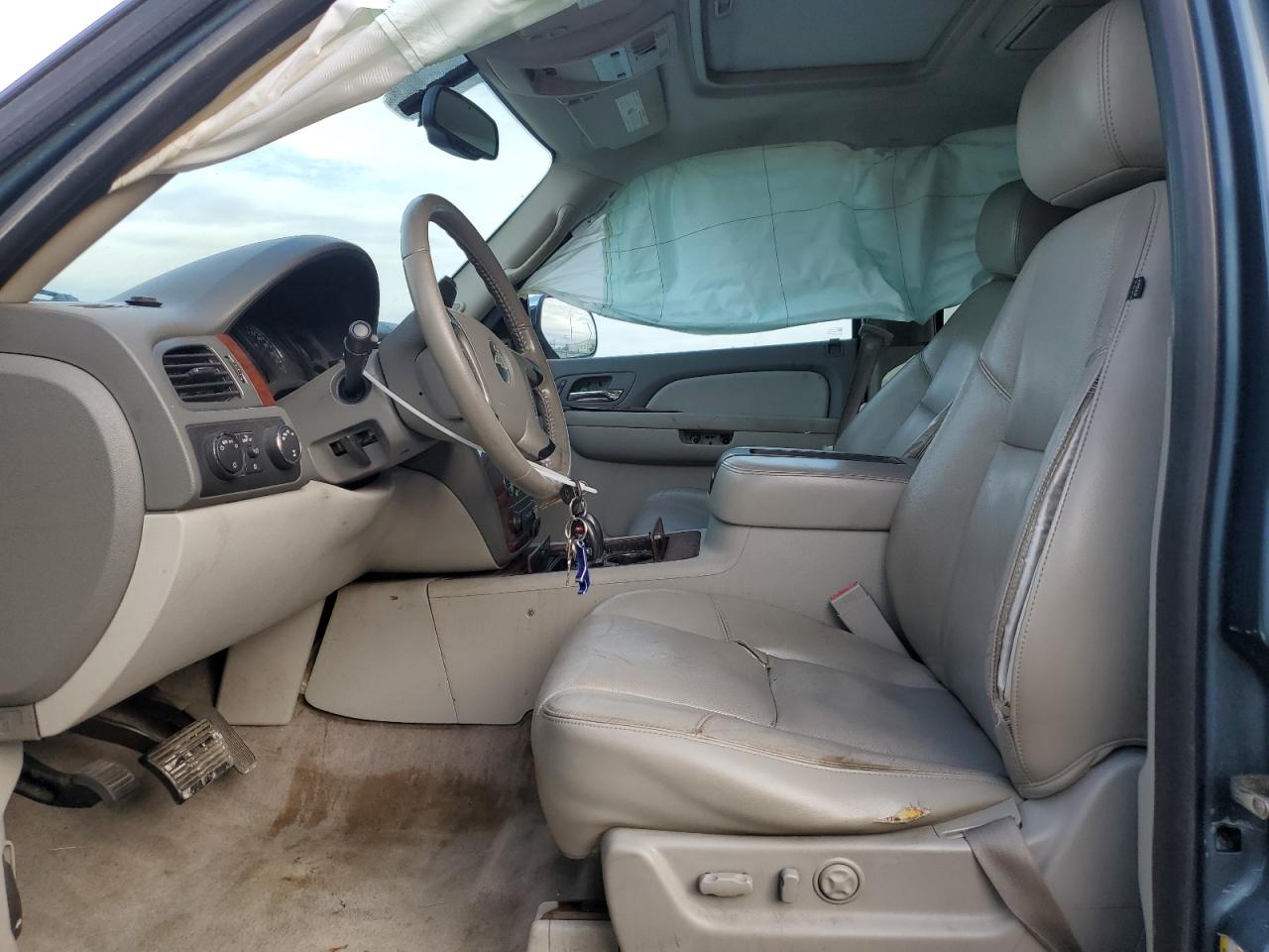 CHEVROLET TAHOE K1500 LTZ