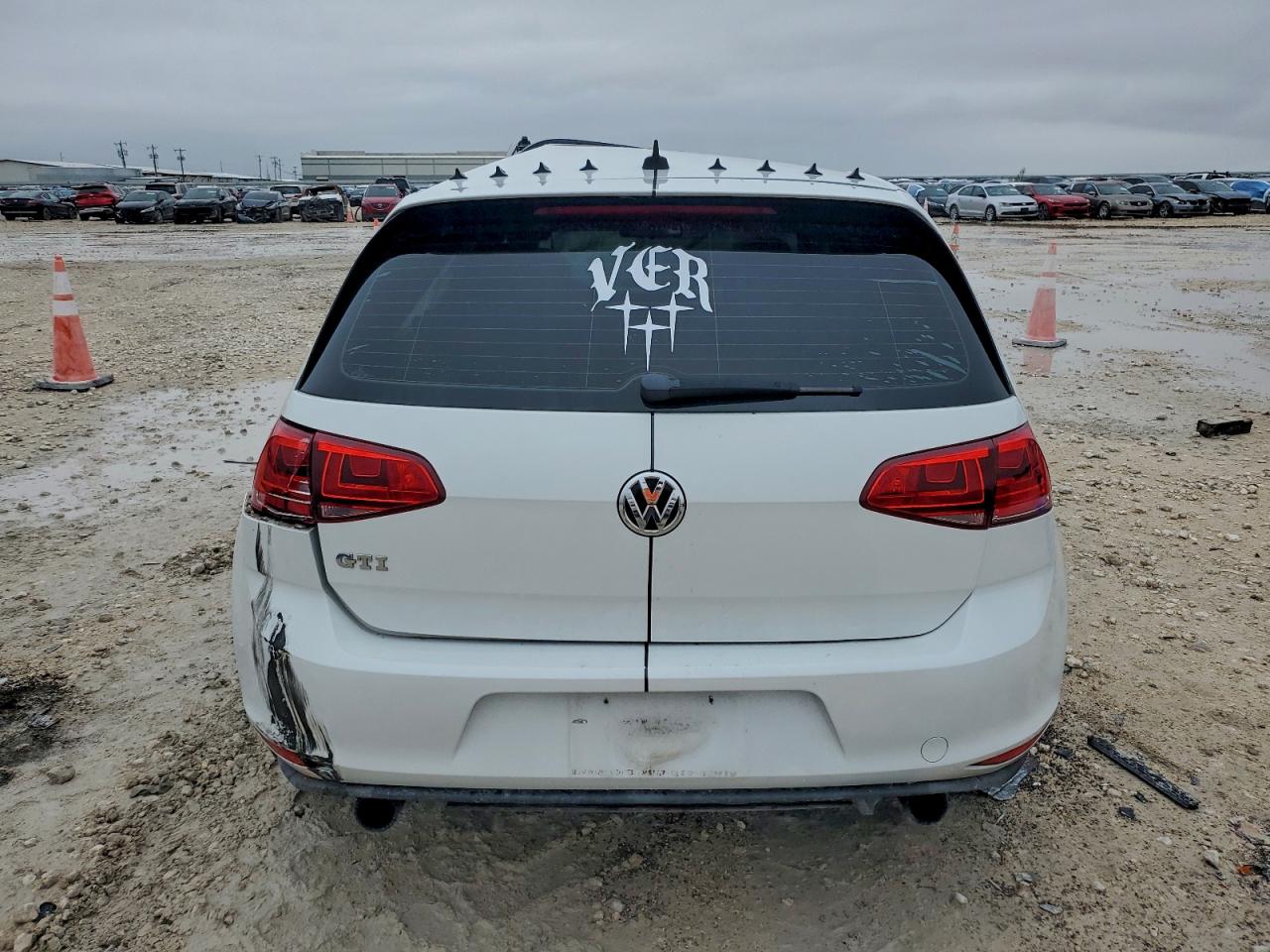 VOLKSWAGEN GOLF GTI S/SE